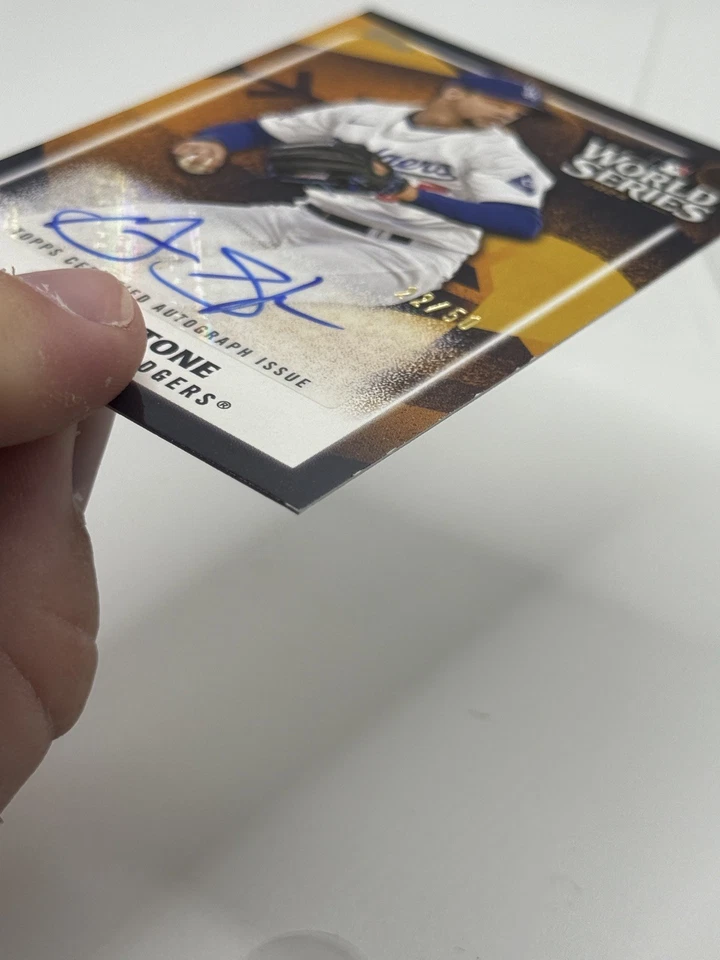 2025 Topps Series 2 World Champion Auto Gavin Stone #15/50 (WCA-GS) Dodgers - Image 4 of 4