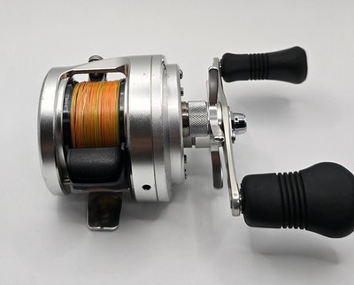 HG High Gear HG Baitcasting Reel - Right Hand Retrieve Fishing