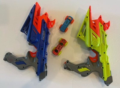 2 Nerf Nitro Car Launcher - Motofury 2 Cars included