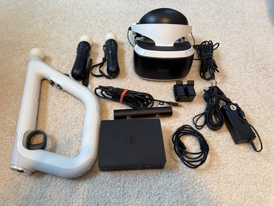 Sony PlayStation VR PS4 Headset (CUH-ZVR2) With Move and Aim Controllers
