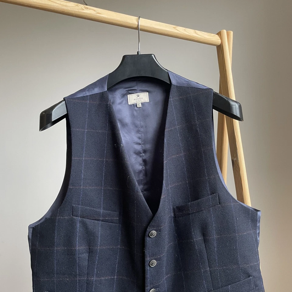 Hackett Mayfair Check Wool Waistcoat Size UK/US 46/EUR 56 - Image 3 of 4