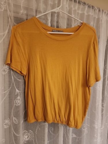 Tresics Tops Womens L Yellow (Mustard) Solid Crop Tee  T-Shirt - Picture 1 of 7