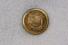 Civil War Wisconsin State Seal Coat Button Scovill Mfg. Co Waterbury Back Mark