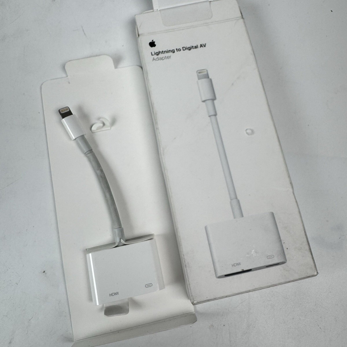 Genuine Apple Lightning to Digital AV Adapter (HDMI