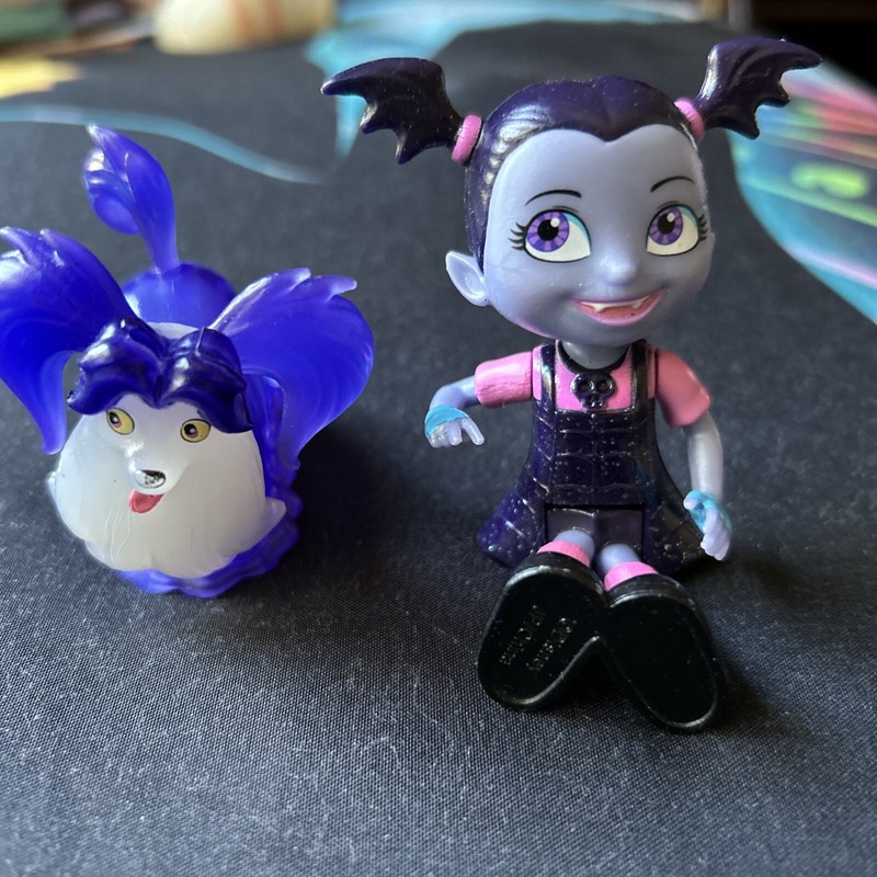 Disney Jr Vampirina Figures Lot Of 2. Vampirina And Ghoul Glow Wolfie