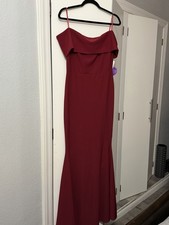 Windsor Burgundy Long Sleeveless Formal Dress Size L