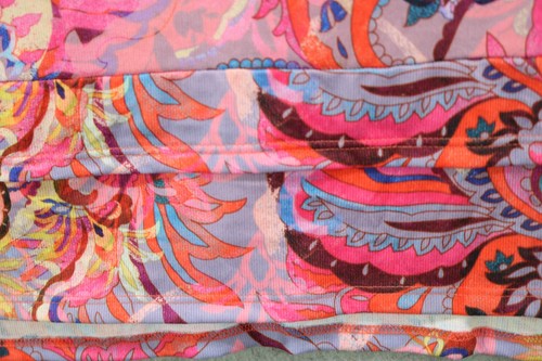 Tunika mit weicher Umrandung und V-Ausschnitt Paisley Blumen - Größe L - BOHO - Whimsigoth - Bild 5 von 12