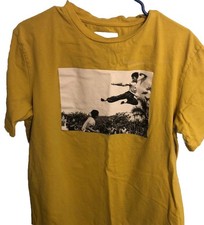 Ultimate Guide to Bruce Lee Collectibles and Memorabilia 15