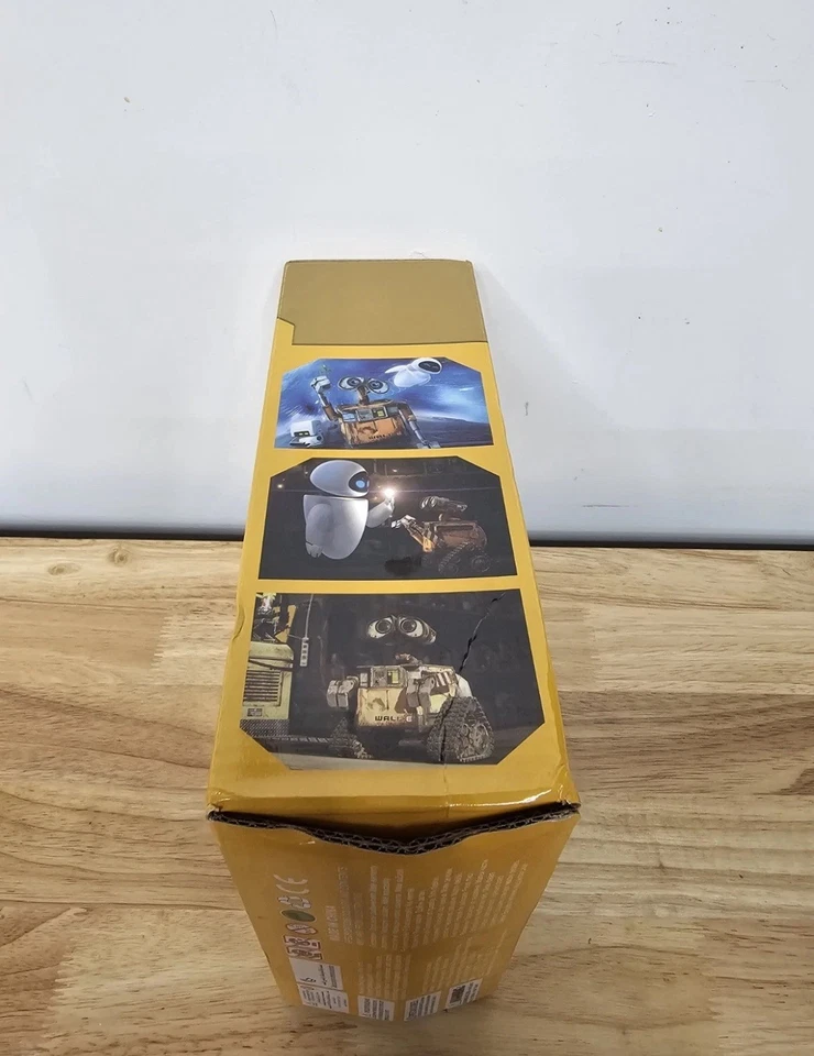 Ideas: Wall-E 8886 (21303) - New In Box Sealed - Image 4 of 4