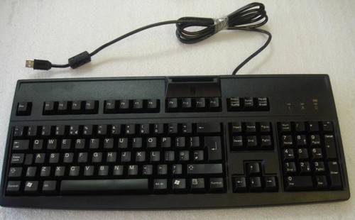 CHERRY KEYBOARD D-91275 0X3952 X3952 W/ CARD READER G83-6736 90 Days Warranty