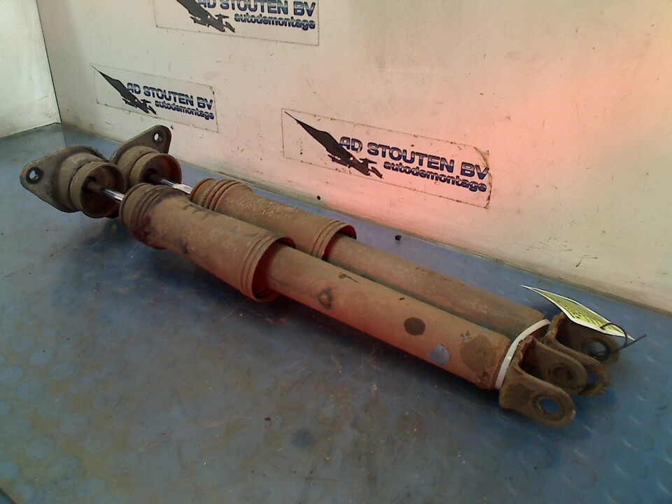 AMORTISSEURS ARRIERE (LA PAIRE) Hyundai iX35 (LM) SUV 2.0 16V (G4KD