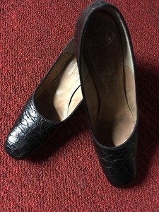 custom alligator shoes