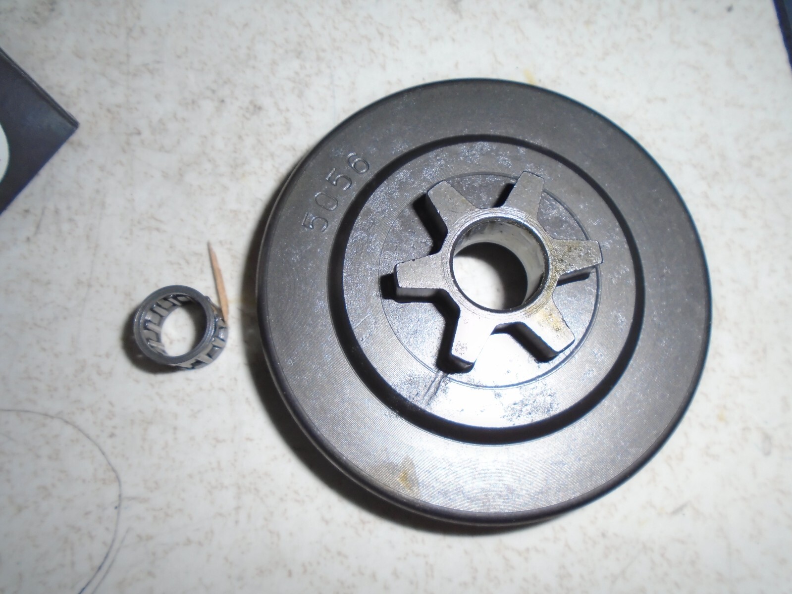 ECHO CS3000 CS3350 CS3400 CS3500 Clutch Drum Spur Sprocket T5056N6-image