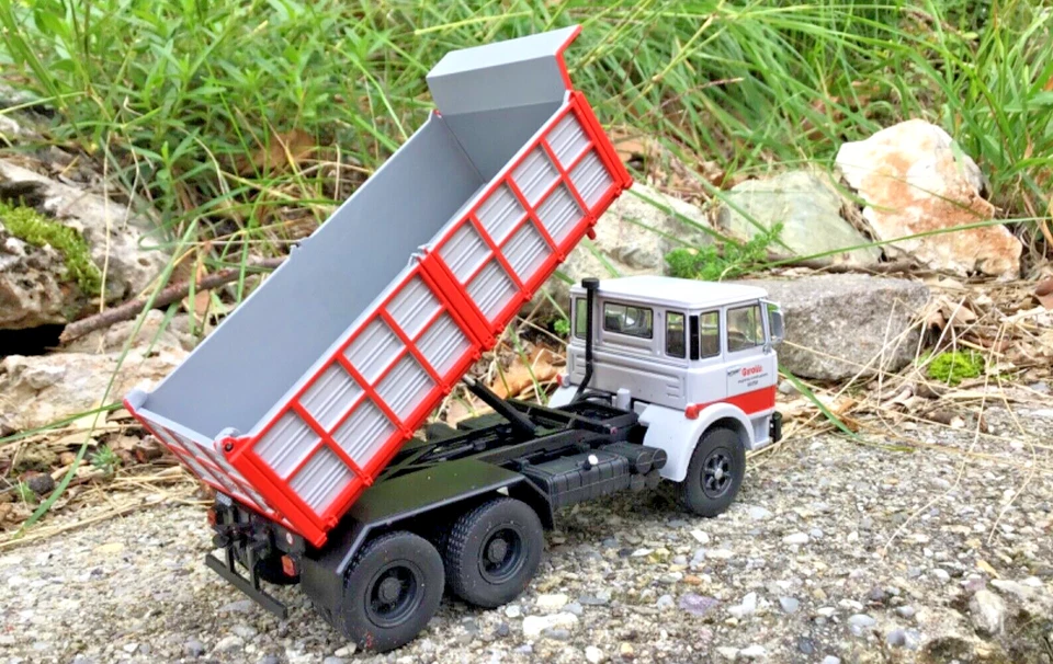 Camion Epoca Vintage Truck FiAT OM 300 P 6X4 1974 "GiROTTi" CAMiON TRUCK 1/43 - Immagine 3 di 4
