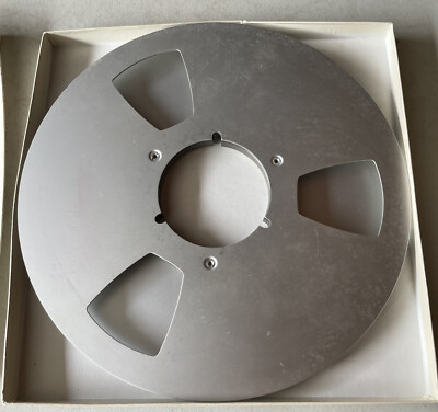 Vintage Unbranded 10.5  Metal Reel, No Tape! Good Condition