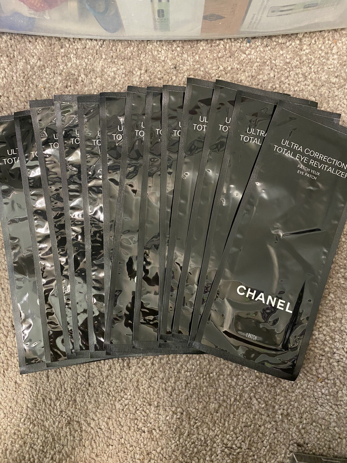 Chanel Ultra Correction Lift Eye Patches Falak Tayyeb Platinum