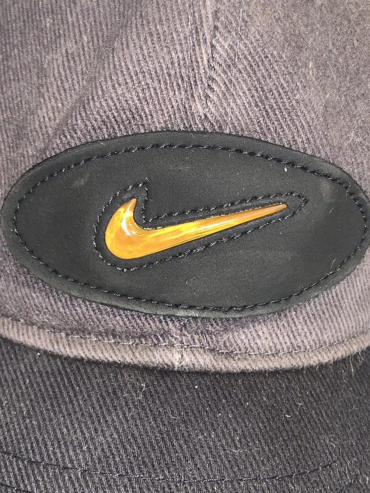 DE COLECCIÓN AÑOS 90 NIKE GORRA BORDADA SWOOSH CORREA CUERO PARCHE NEGRO MARRÓN Foto 2 de 4