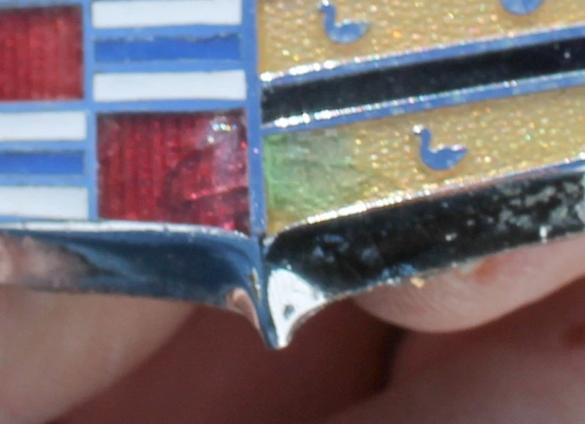 1965 1966 CADILLAC CAPÔ CRISTA EMBLEMA DEVILLE ELDORADO FLEETWOOD GM Parte #1482619 - Imagem 4 de 4