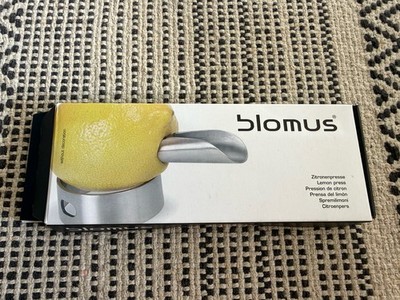Blomus Utilo Lemon Press Squeezer Open Box 63198 Stainless Steel Kitchen Tool