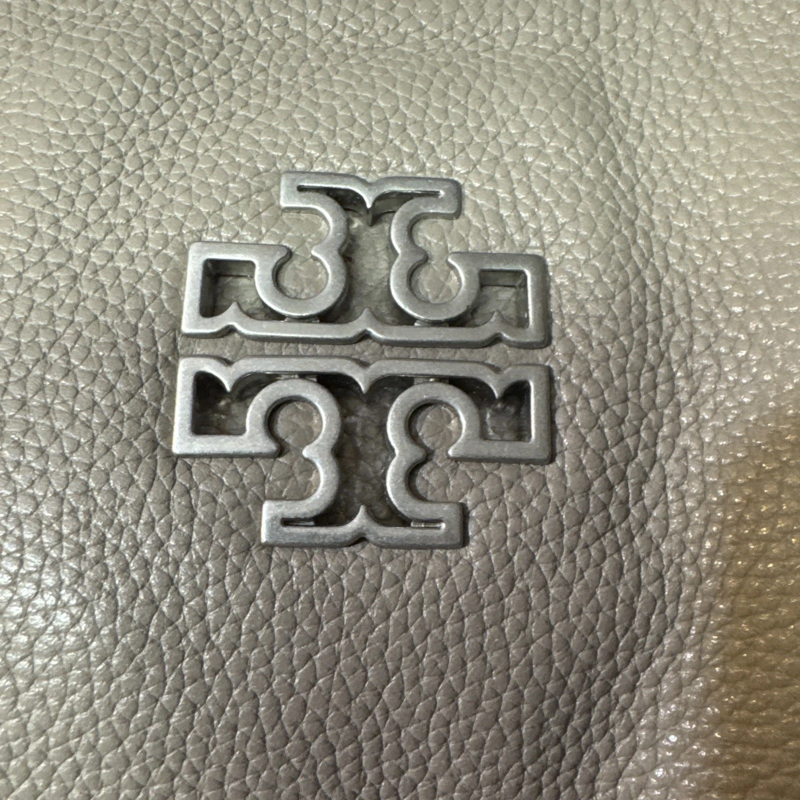 Tory Burch Britten tote bag grigio francese borsa a mano tracolla pelle ciottolata catena