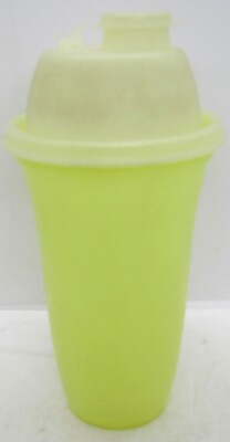 Vintage Tupperware Yellow Quick Shake Gravy Drink Mixer Blender Shaker  #844