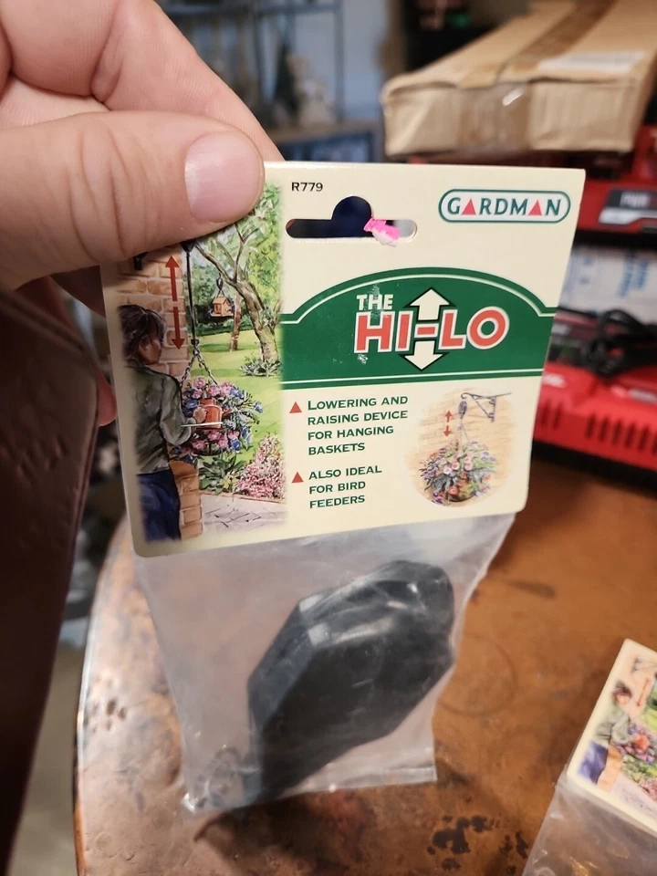 Dispositivo de abaixamento e suspensão Gardman Hi-Lo para cestas suspensas R779 - Imagem 2 de 4