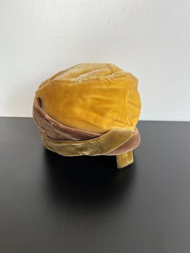 vintage 60s hat mustard yellow velvet cloche pillbox flapper fold cap - Picture 2 of 12