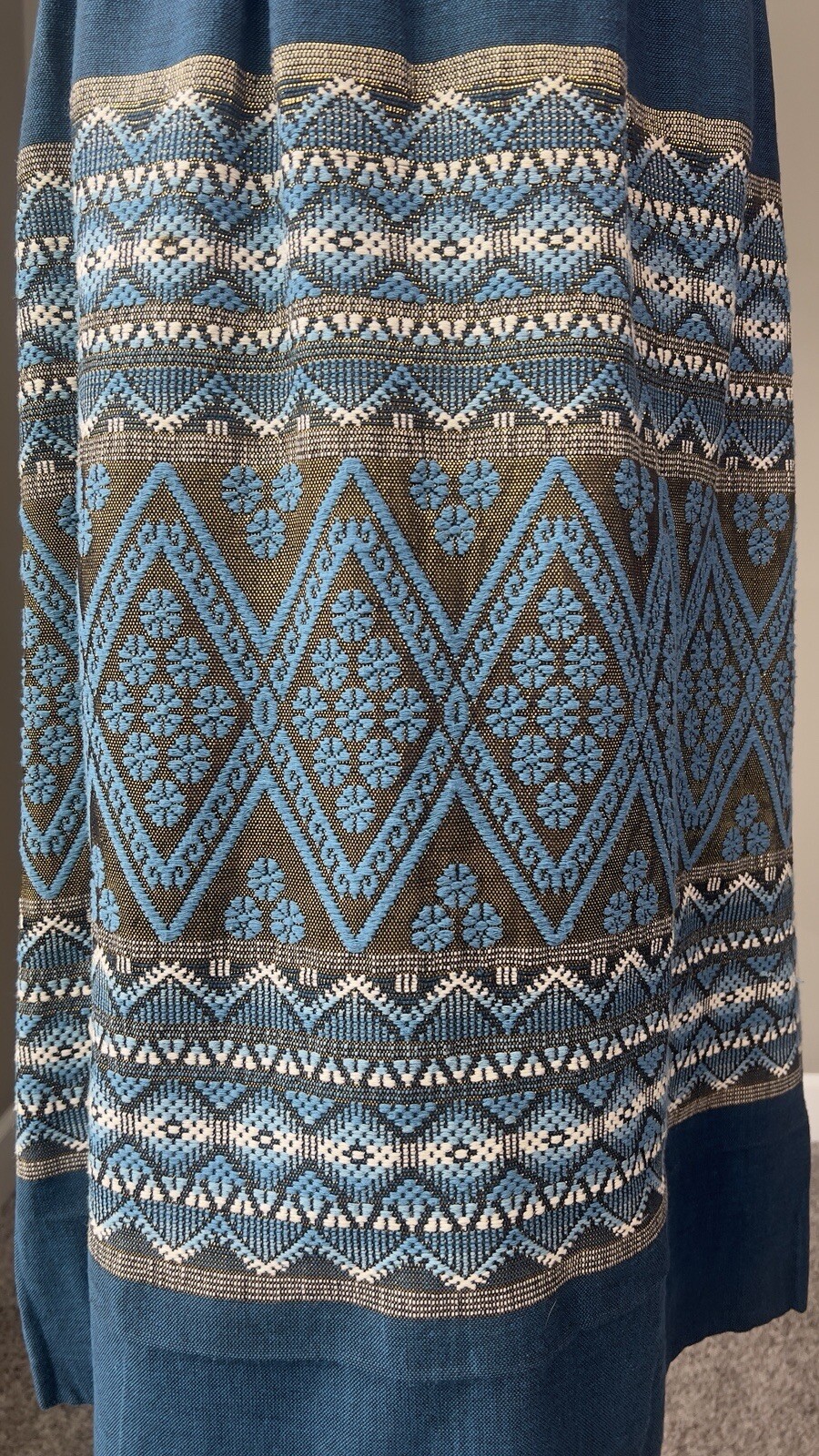 Picture 2 of 4