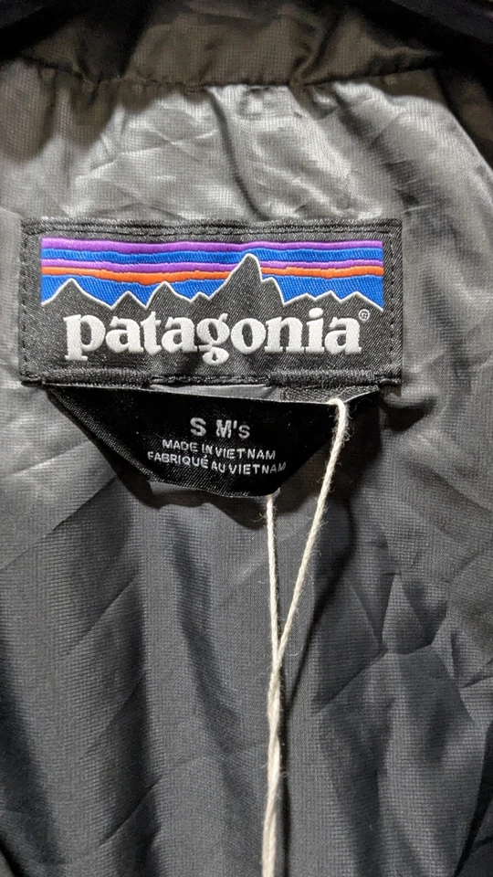 NUEVO CON ETIQUETAS $239 PATAGONIA Chaqueta Nano Puff Para Hombre Pequeña FA22 Gris Forja Primaloft  Foto 3 de 4