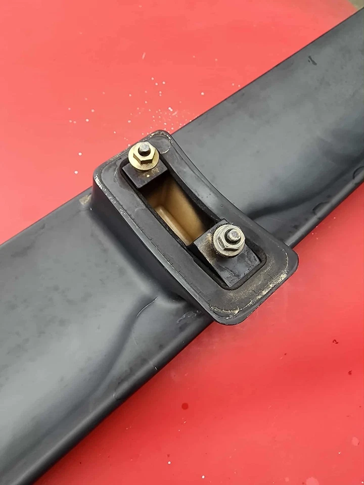 1997-2002 Nissan Pathfinder Infiniti QX4 OEM Spoiler Rear Wind Deflector - Image 3 of 4