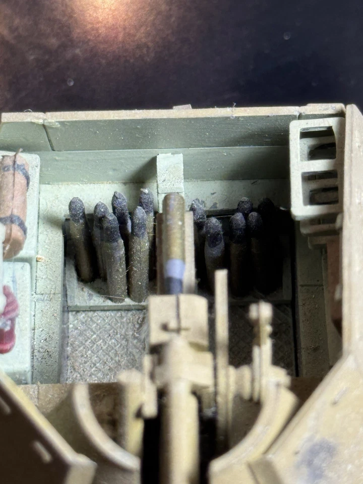 Obús autopropulsado Bandai 105 mm WESPE construido 1/48 pintado desgastado, detalle Foto 4 de 4