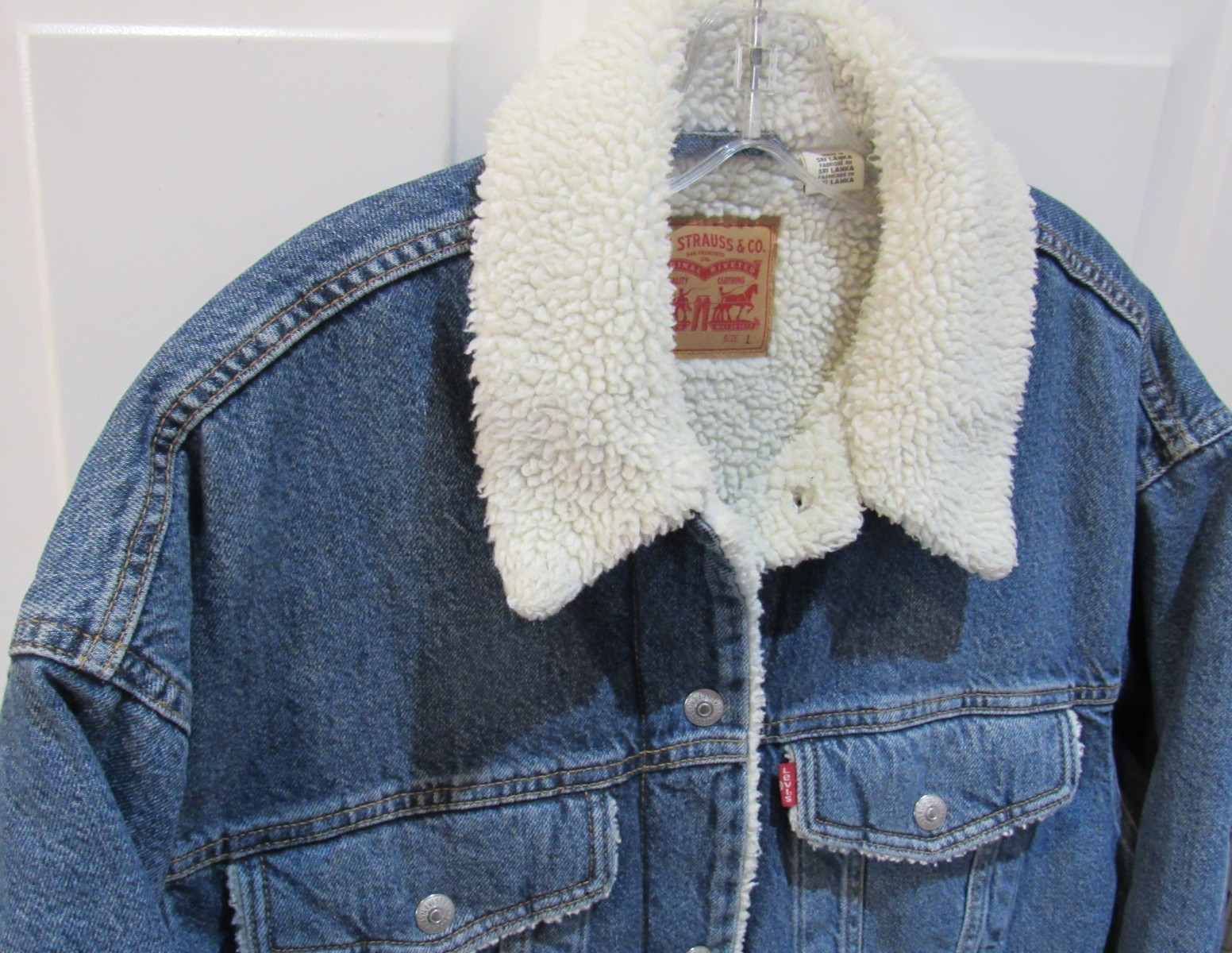 Levi’s Sherpa Lined Denim Trucker Jacket Men’s si… - image 2