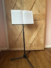 Excellent Condition Metal Adjustable Foldable Tripod Sheet Music Stand Portable
