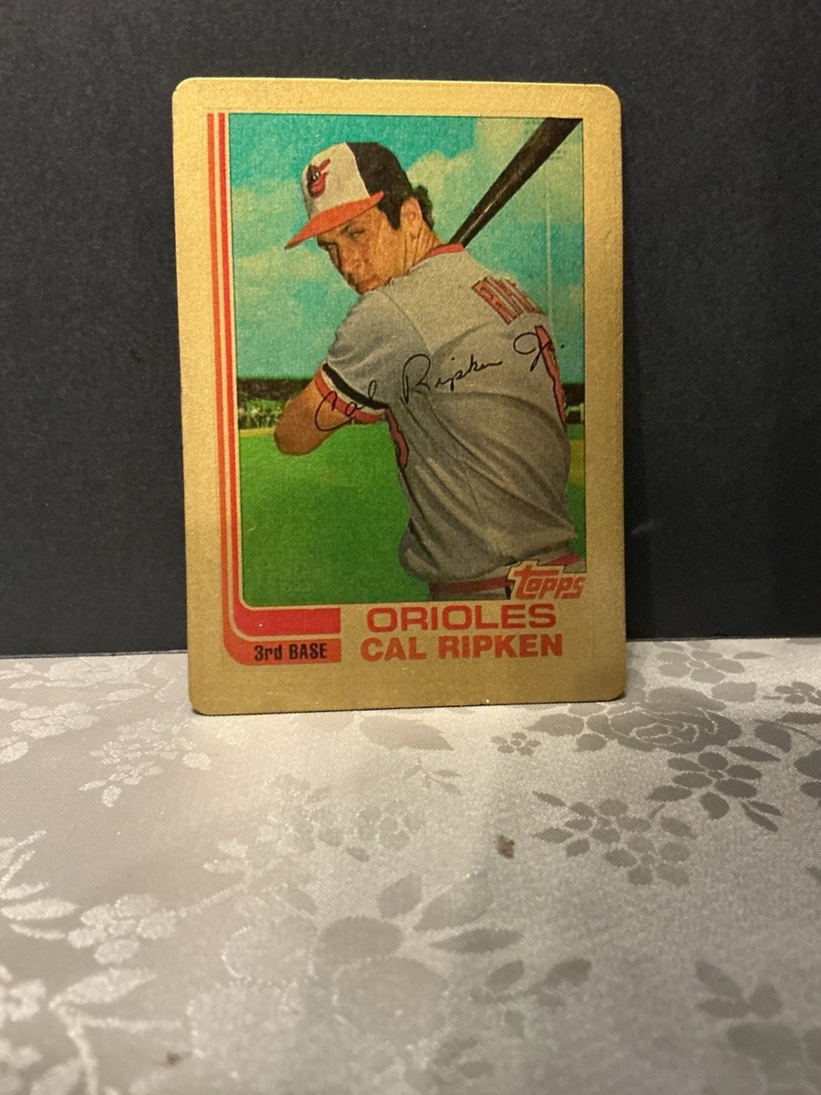 1982 TOPPS 98T CAL RIPKEN Jr. GOLD PORCELAIN CARD LIMITED EDITION REPLICA 1982 TOPPS 98T CAL RIPKEN Jr. GOLD PORCELAIN CARD LIMITED EDITION REPLICA