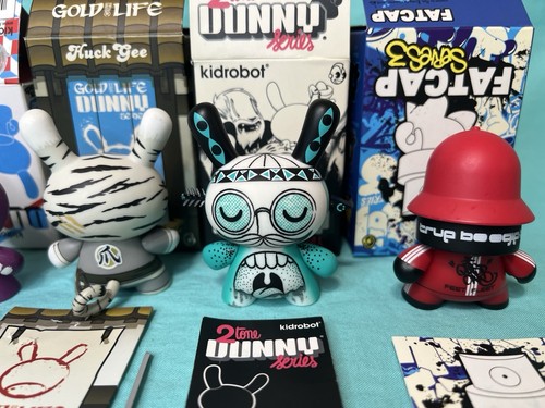 Kidrobot 9 Dunny LOT Mixed Series * Simpsons * South Park * Warhol * Fat Cap * - Picture 8 of 10