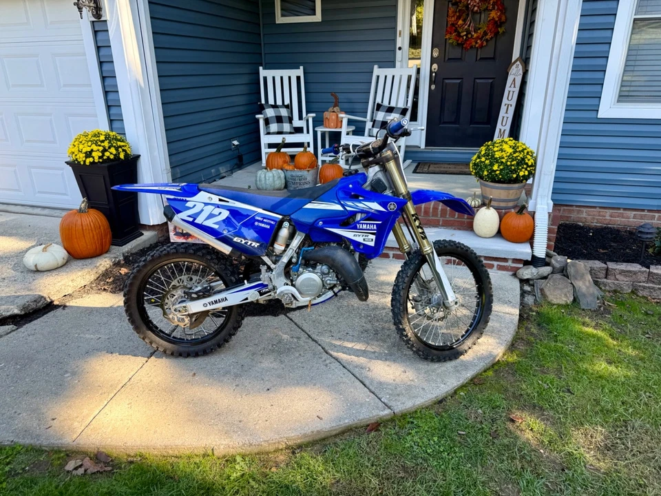 2017 Yamaha YZ  - Image 4 of 4