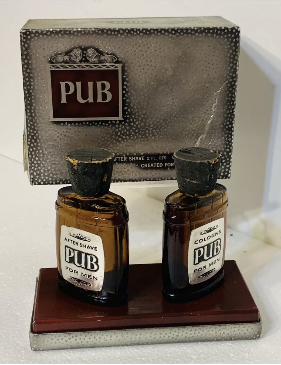 VINTAGE REVLON PUB COLOGNE 2 OZ & AFTER SHAVE 2 OZ SPLASH W/ BOX