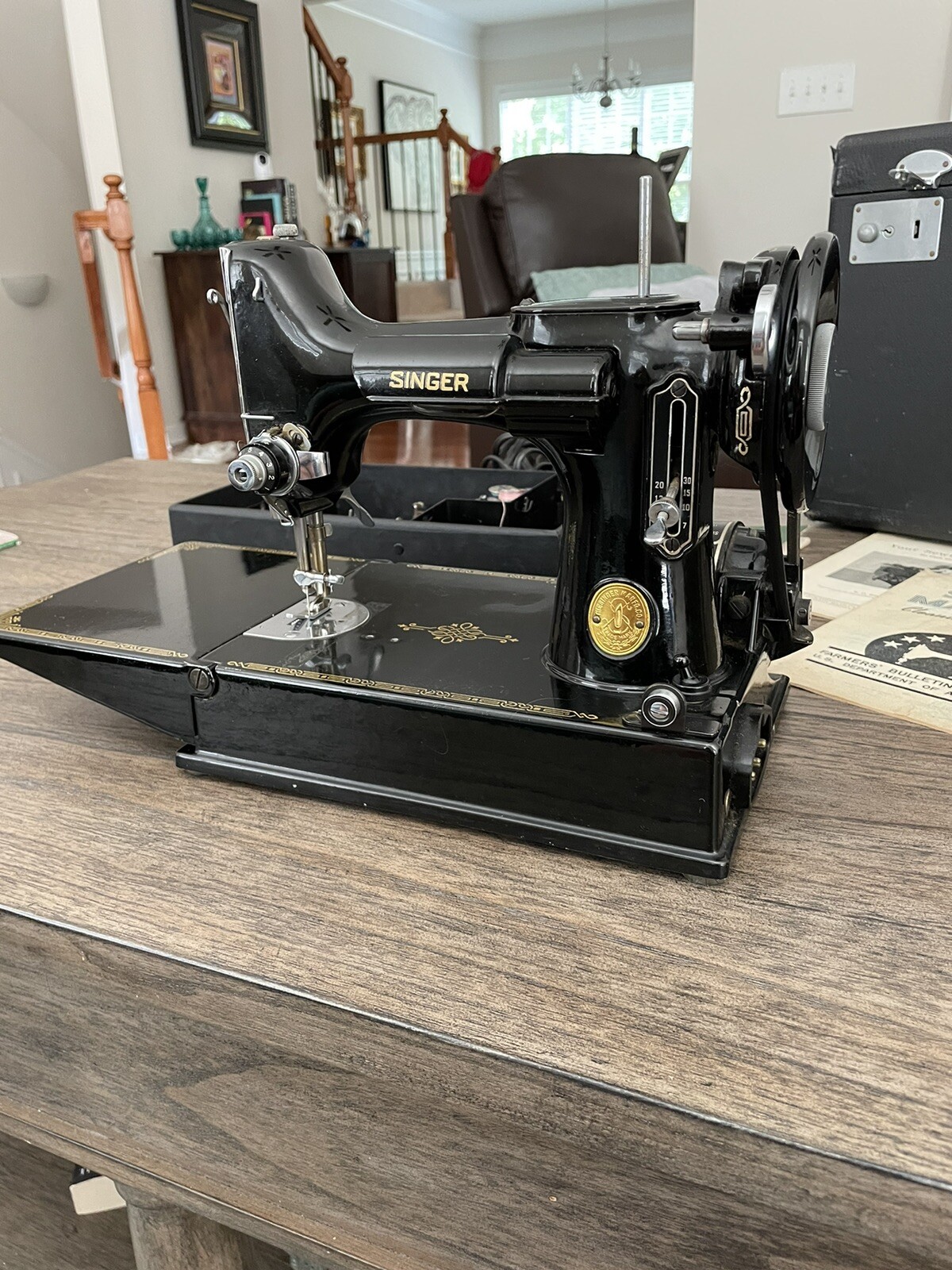 Vintage Singer Portable Electric Sewing Machine 2211 Case