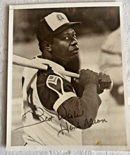 Hank Aaron Autographed Brace 8x10 Photo Milwaukee Braves Baseball HOFer