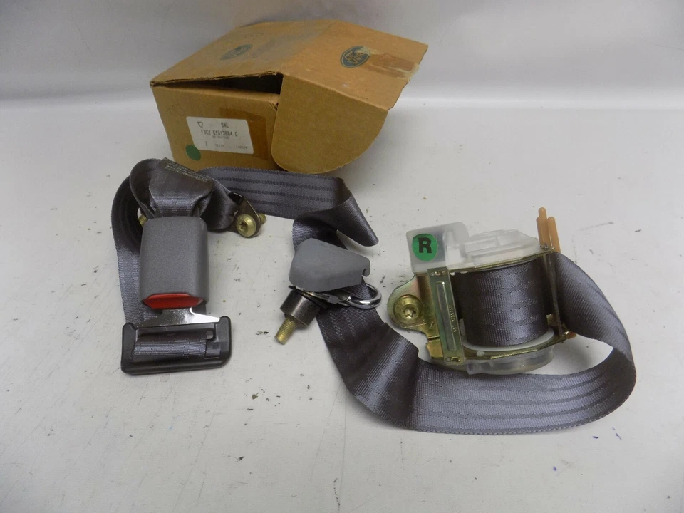 Nuevo retractor exterior cinturón de seguridad trasero derecho Ford Escort 1993 1994 fabricante de equipos originales nuevo de stock Foto 2 de 3