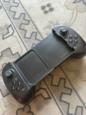 Black Ergonomic Controller Grip Attachment for all phone models Plastic