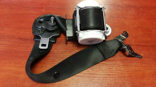 BMW e87 1er e90 e91 Oberer Sicherheitsgurt Vorne Links 9117219 7130277