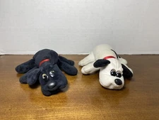 Lot of 2 Vintage Tonka Pound Puppies Plush white black PP 1985 & 86 18"