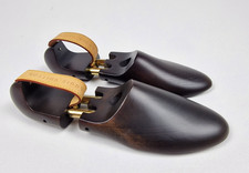 Louis Vuitton Luxury Cedar Wood Shoe Trees Made in England Adjustable Lettering