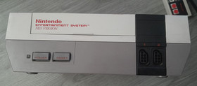 Nintendo NES with Controller and Power Pack