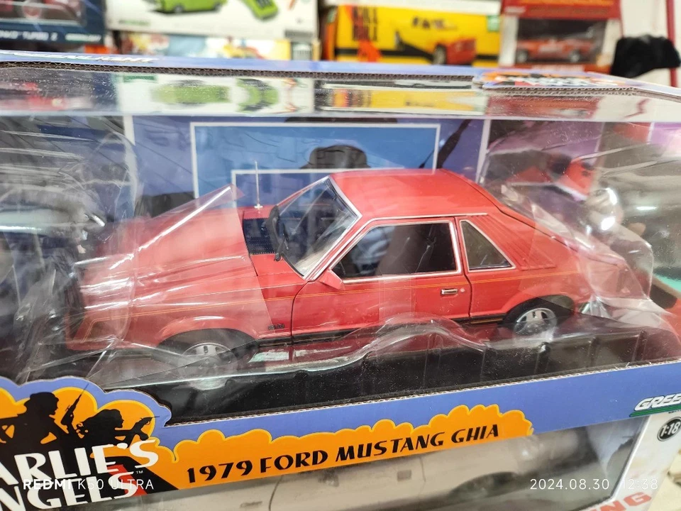 Greenlight 1:18 1979 Ford Mustang Ghia Charlie's Angels Collector Car - Image 2 of 4