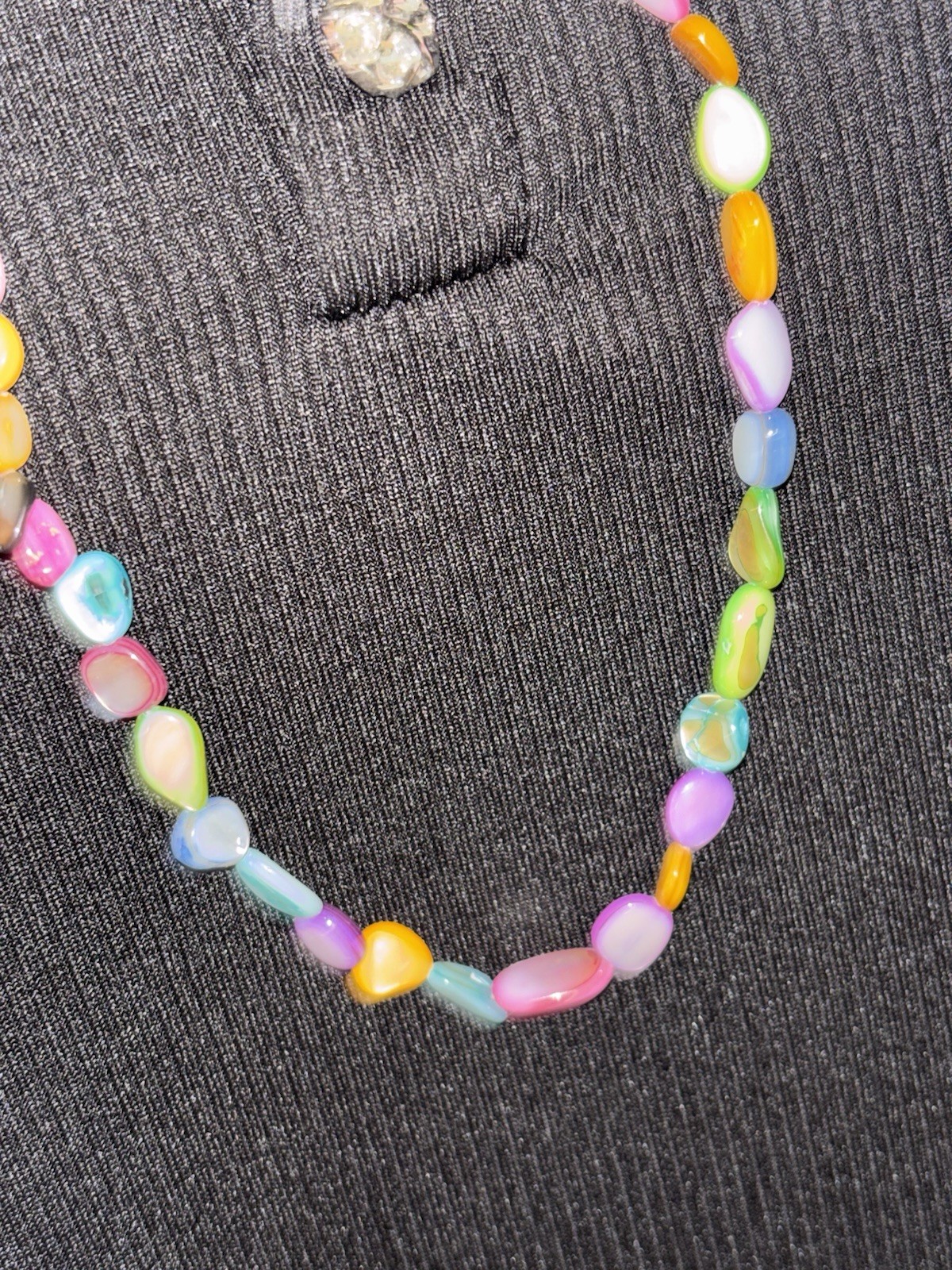 Beautiful multi-colored shell beaded necklace. - image 2