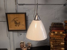 Contemporary White Ceramic Pendant Light with Chrome Fittings – E27 – Working