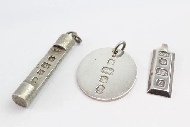 13 Sterling Silver Ingot Pendants 1977 Silver Jubilee London Sheffield x 3 (56g)