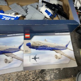 LEGO Advanced Models 10177 Boeing 787 Dreamliner w Box Instructions Not Complete